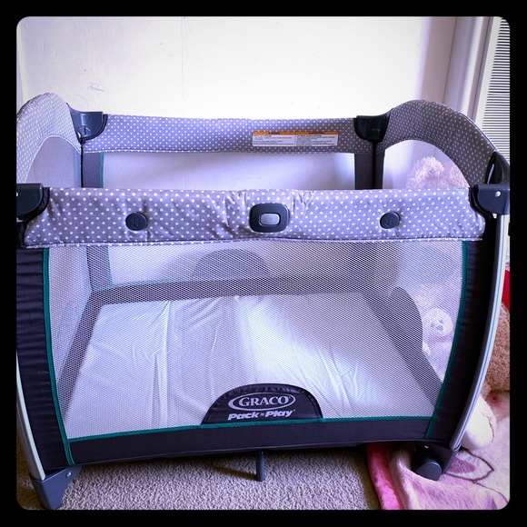 graco Other - Graco Pack 'n Play® On the Go™ Playard
